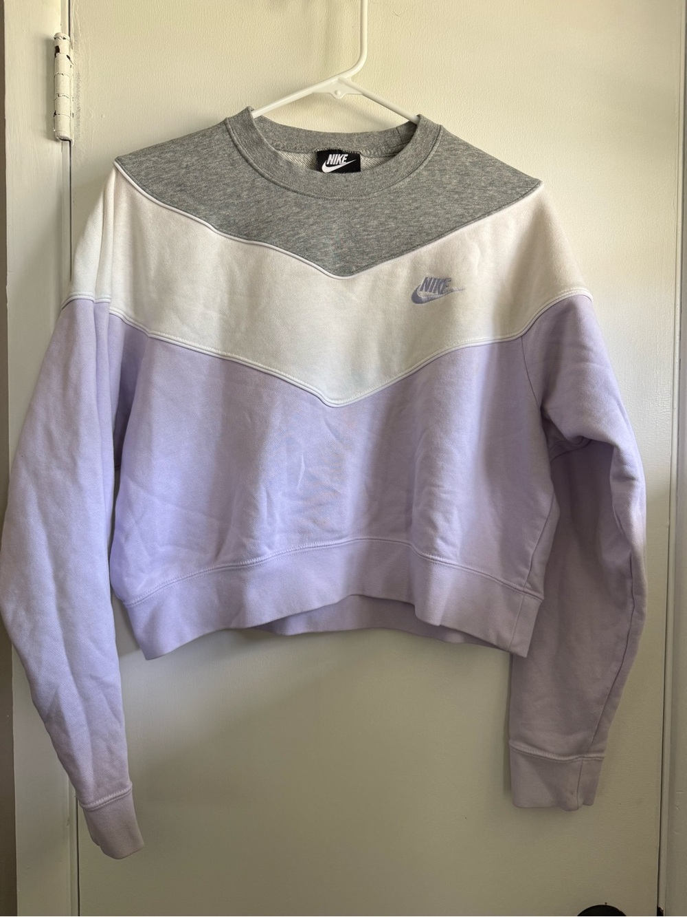 Nike Lavender Colorblock Cropped Crewneck Sweatshirt, Size Large